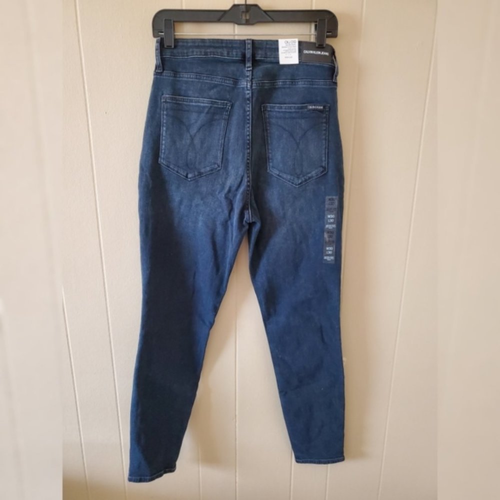 🆕️Calvin Klein Jean's *Brand New with Tags* - Picture 2 of 7